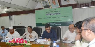 কৃষকেরা সমবায় ভিত্তিক কৃষিযন্ত্র