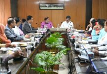 ১৮০ দিনের কর্মসূচি বাস্তবায়নে স্বচ্ছতা নিশ্চিতের নির্দেশ মৎস্য ও প্রাণিসম্পদ মন্ত্রীর